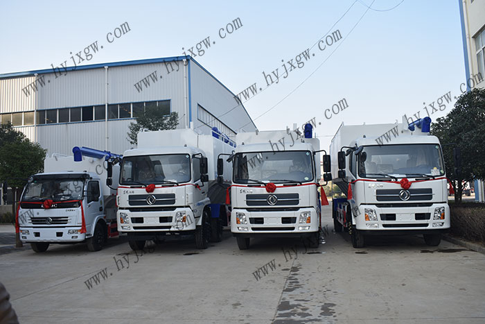 广东刘总六吨小多利卡和三台四川物流公司大多利卡今日出厂